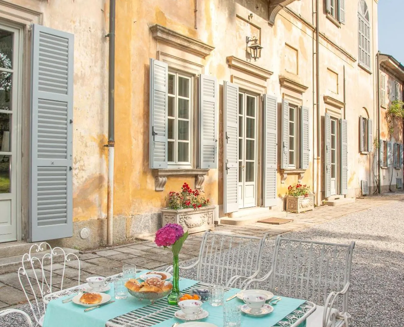 Villa Galimberti Maison De Charme Osnago Couette-café